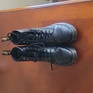 Dr. Marten Airwair